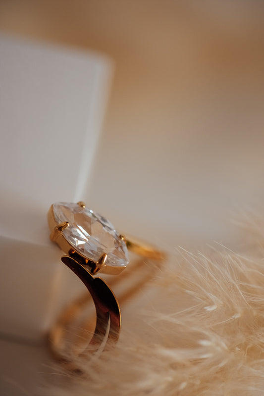 Lunex Marquise Stone Gold Ring