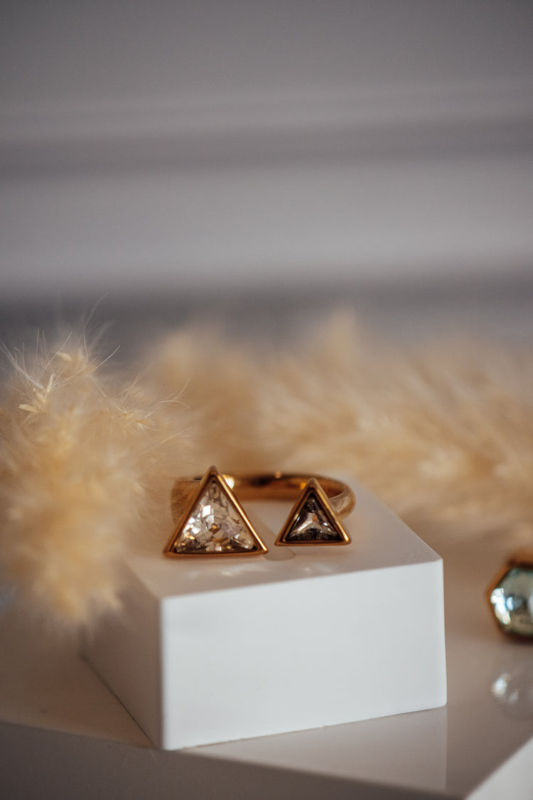 Nivori Open Size Crystal Gold Rings - Non-Tarnish Hypoallergenic Ring