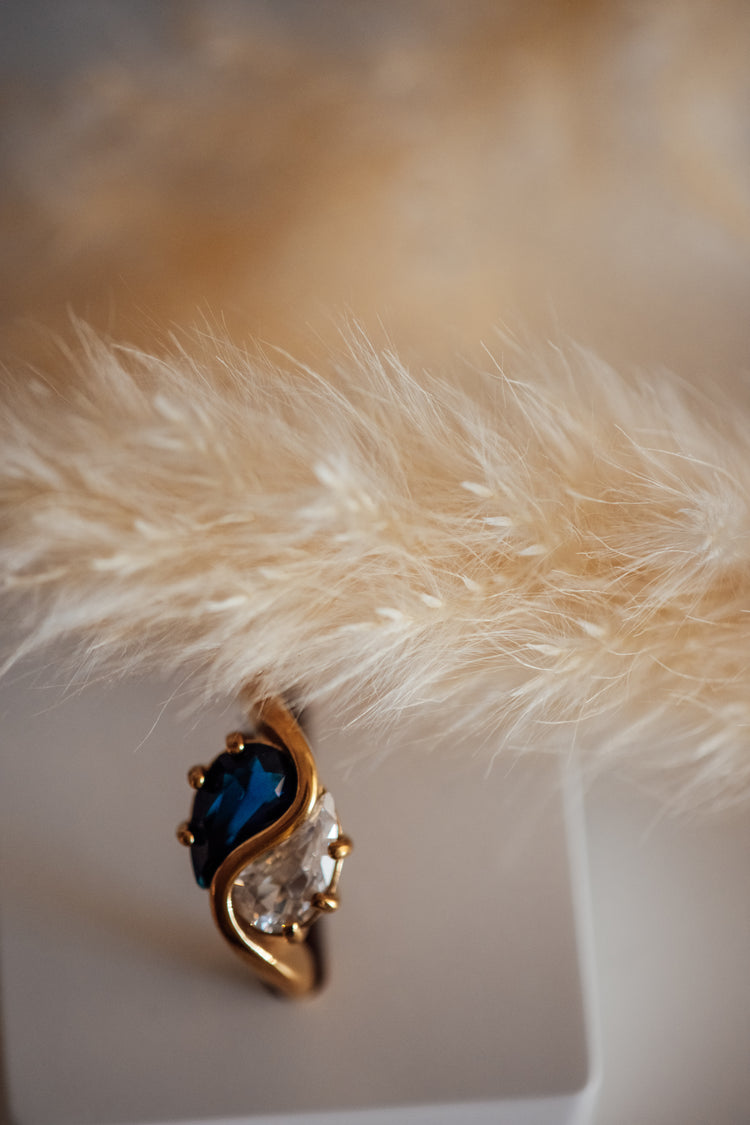 Mystral Dual Teardrop Stone - Hypoallergenic Ring Non Tarnish