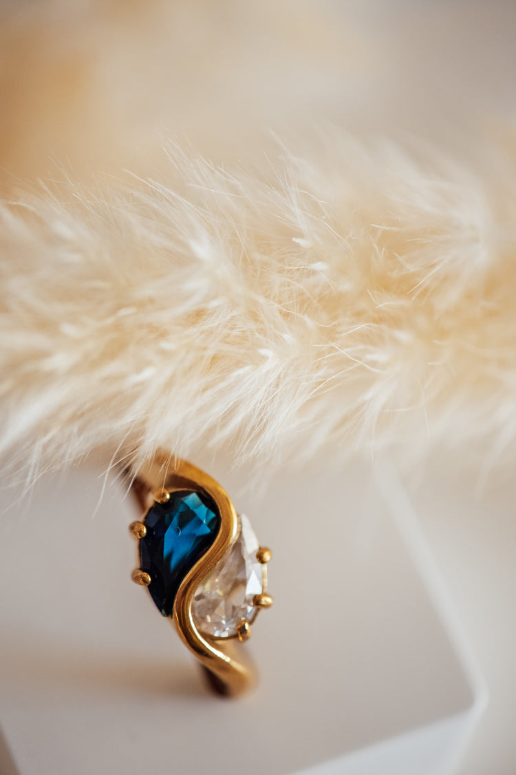 Mystral Dual Teardrop Stone - Hypoallergenic Ring Non Tarnish