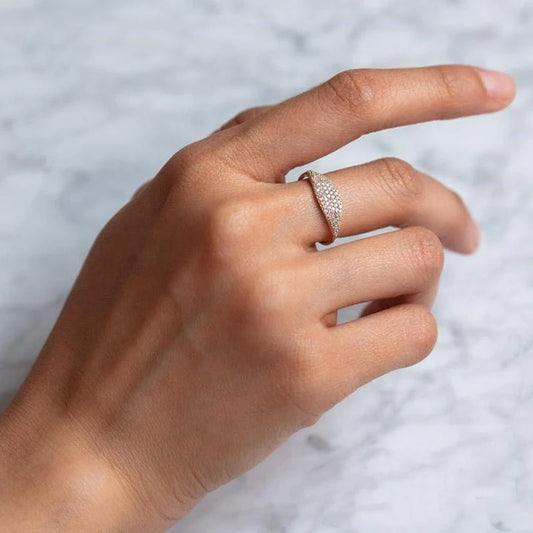 Selis Pave Diamond Gold Ring Band