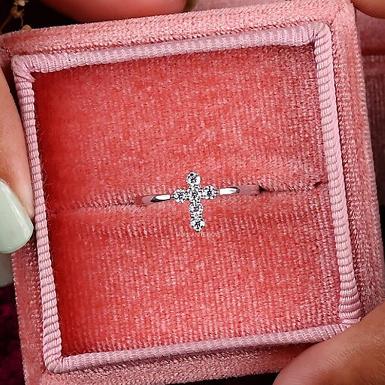Vivra Cross Sterling Silver Ring