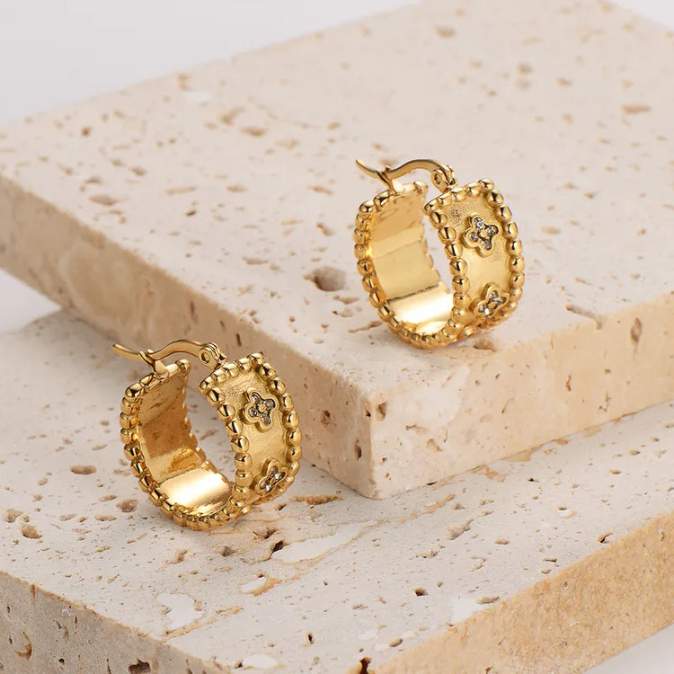 Auri Clover Hoop Gold Earrings