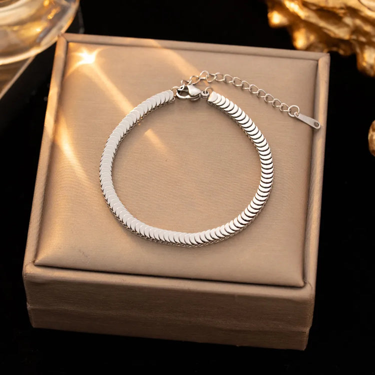 Quiet Coast Scaled Chain Bracelet - Non-Tarnish