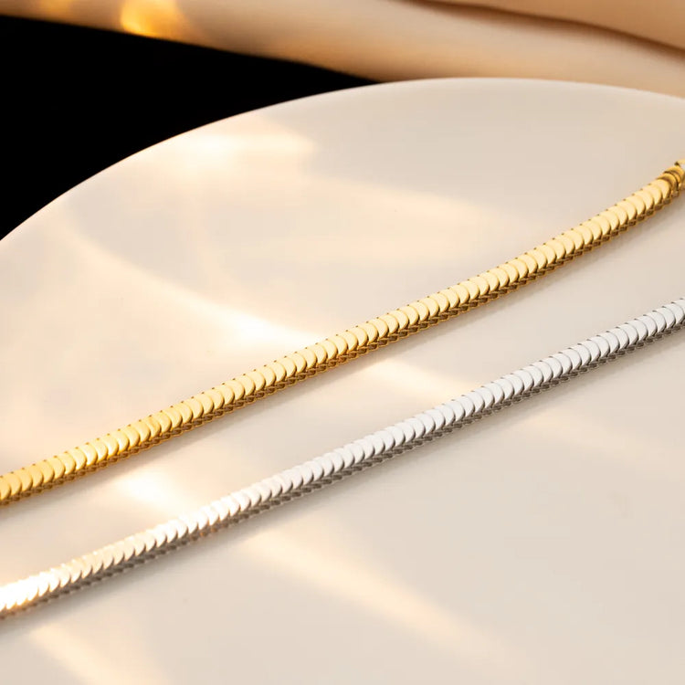 Quiet Coast Scaled Chain Bracelet - Non-Tarnish