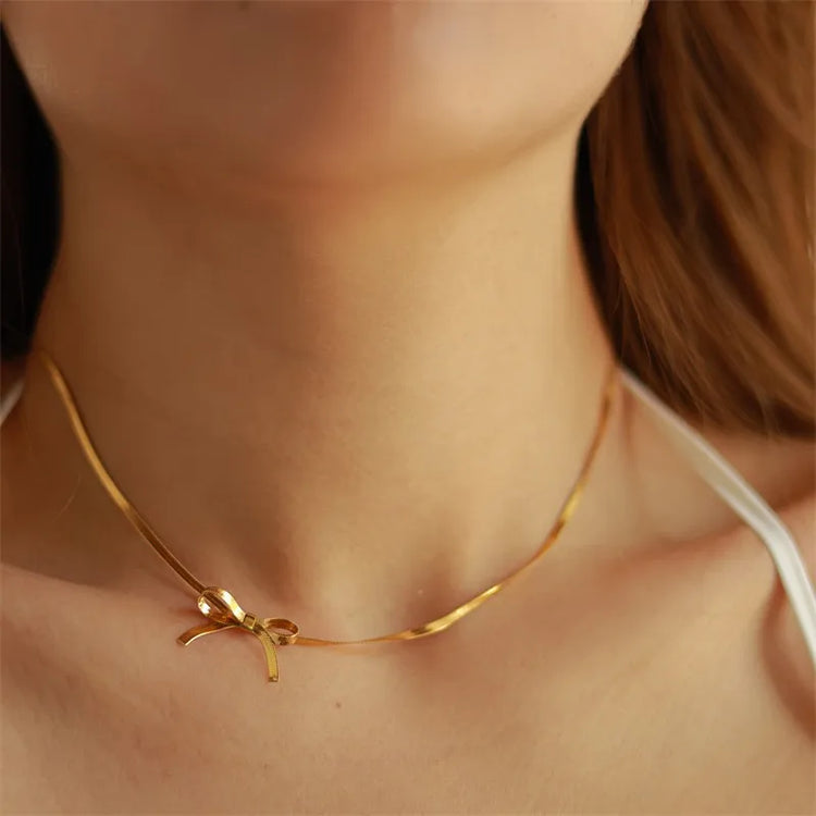 Presley Bow Knot Snake Chain Necklace