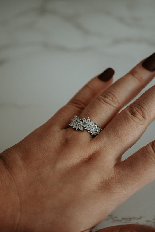 Kohl Cubic Zirconia Sterling Silver Ring Band