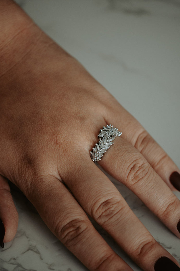 Kohl Cubic Zirconia Sterling Silver Ring Band