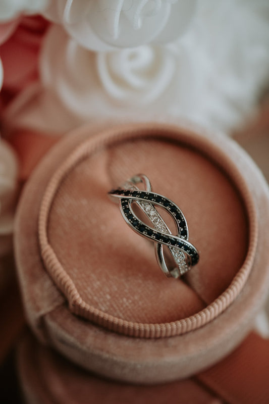 Leila Infinity Black Gems Sterling Silver Band