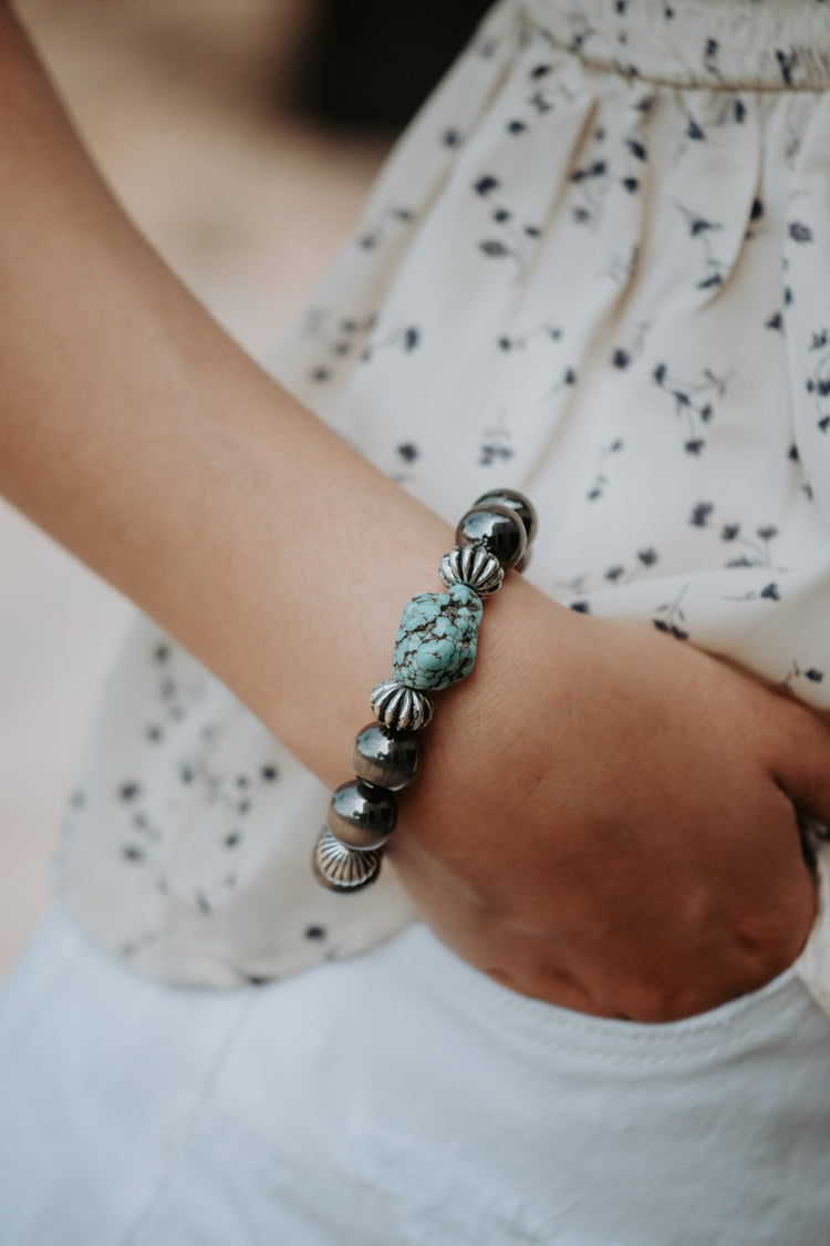 Turquoise Stone Navajo Beads Bracelet