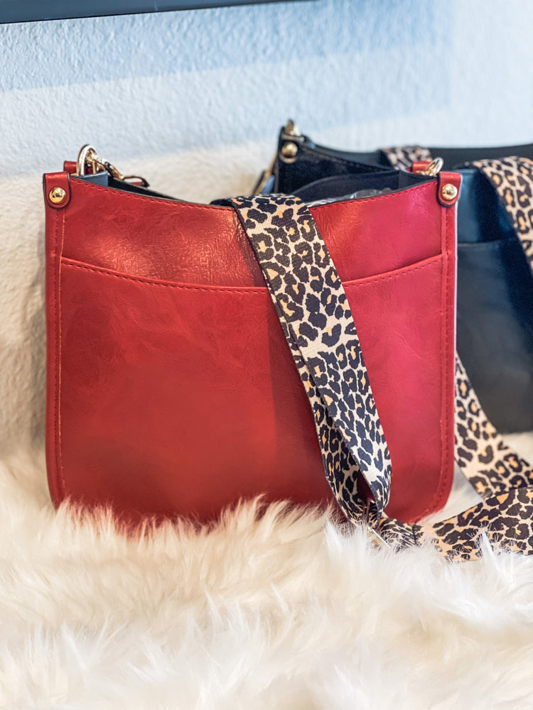 Leia - PU Vegan Leather Sling Crossbody Purse