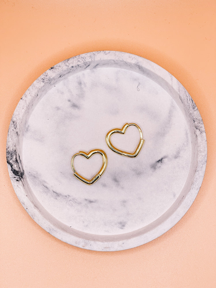 Amia Love Earrings