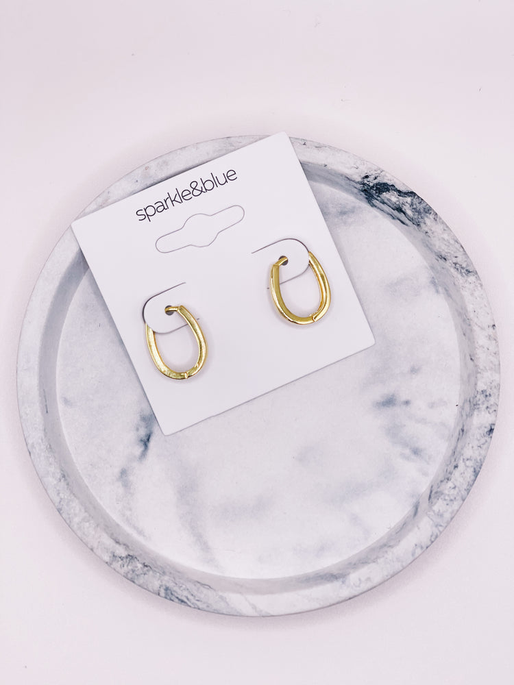 Vanny Huggie Earrings