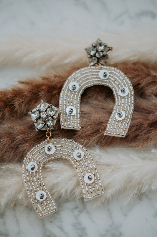 Buggy Beaded Horse Shoe Earring in Ivory