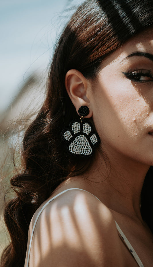 Beaded Studded Paw Print in Black