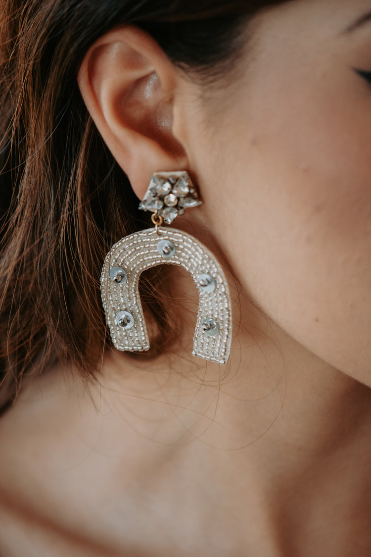 Buggy Beaded Horse Shoe Earring in Ivory