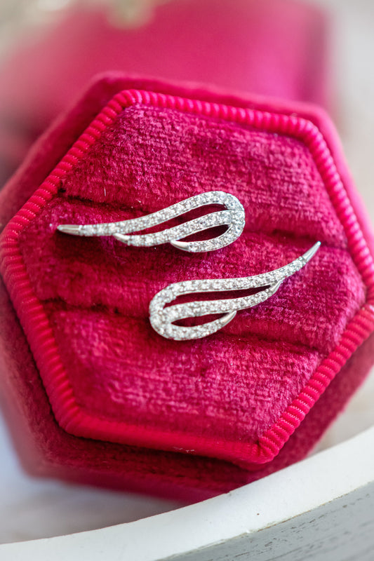 Kyomi Ear Crawler Post Earring
